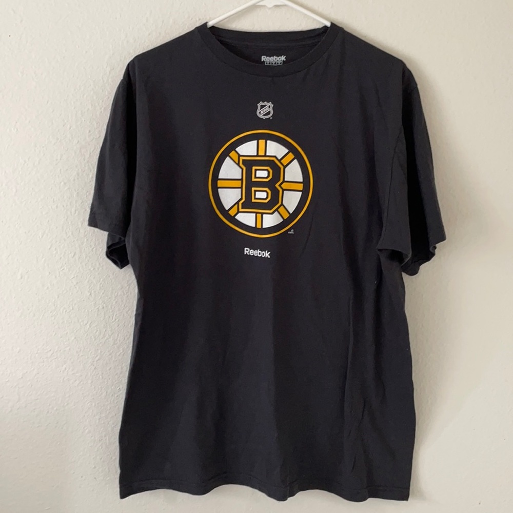 Boston Bruins tee